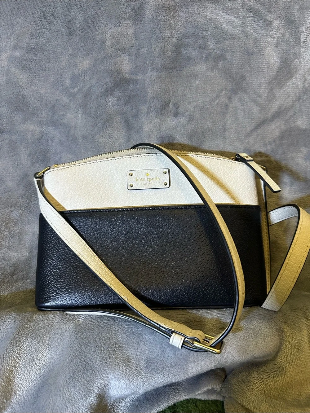 kate spade Black & White Two-Tone Pebbled Leather Crossbody